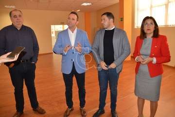 Visita al nuevo edificio administrativo de El Cubillo (Foto TA)